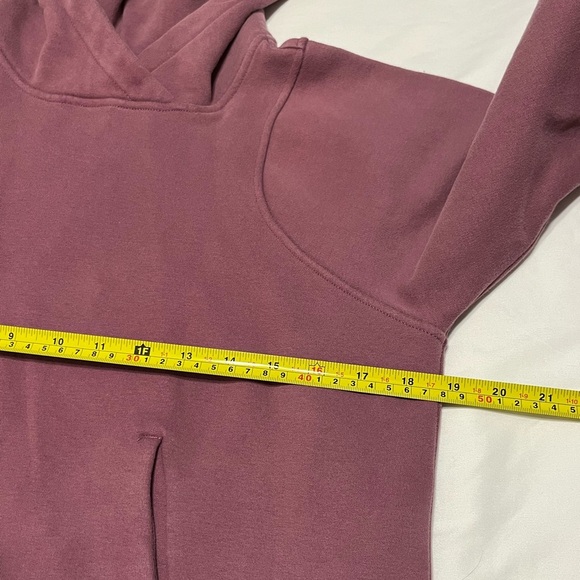 Lululemon Loungeful Hoodie - Picture 10 of 16